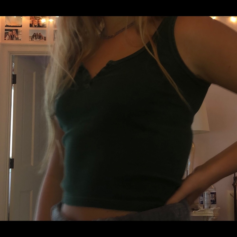Button green brandy Melville tank